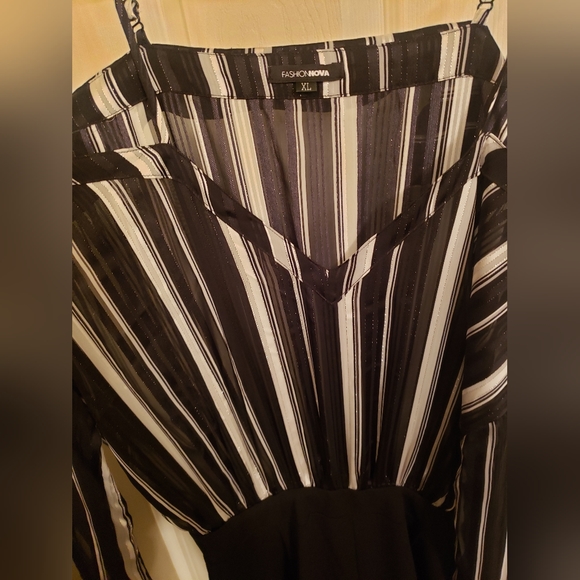 Stripped Fashion nova jumpsuit - Picture 2 of 6